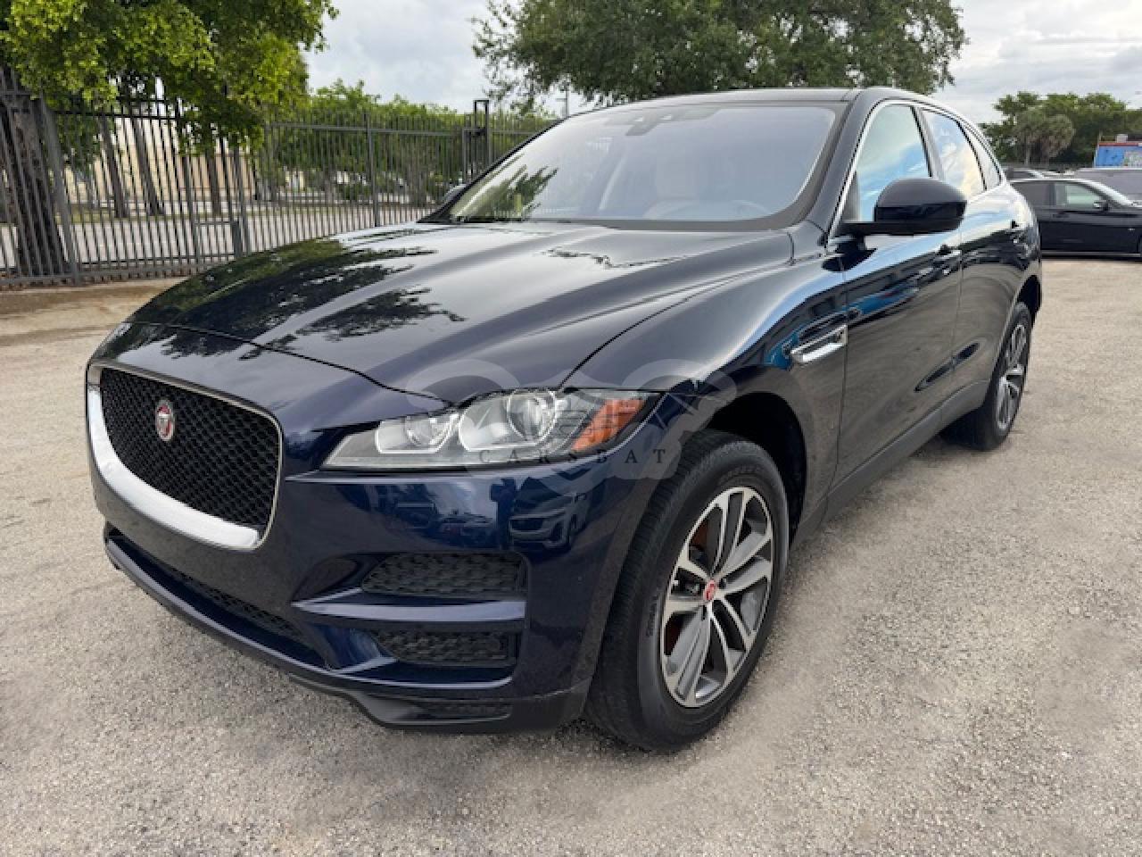 Jaguar F-Pace PREMIUM 2.0L  4 2020