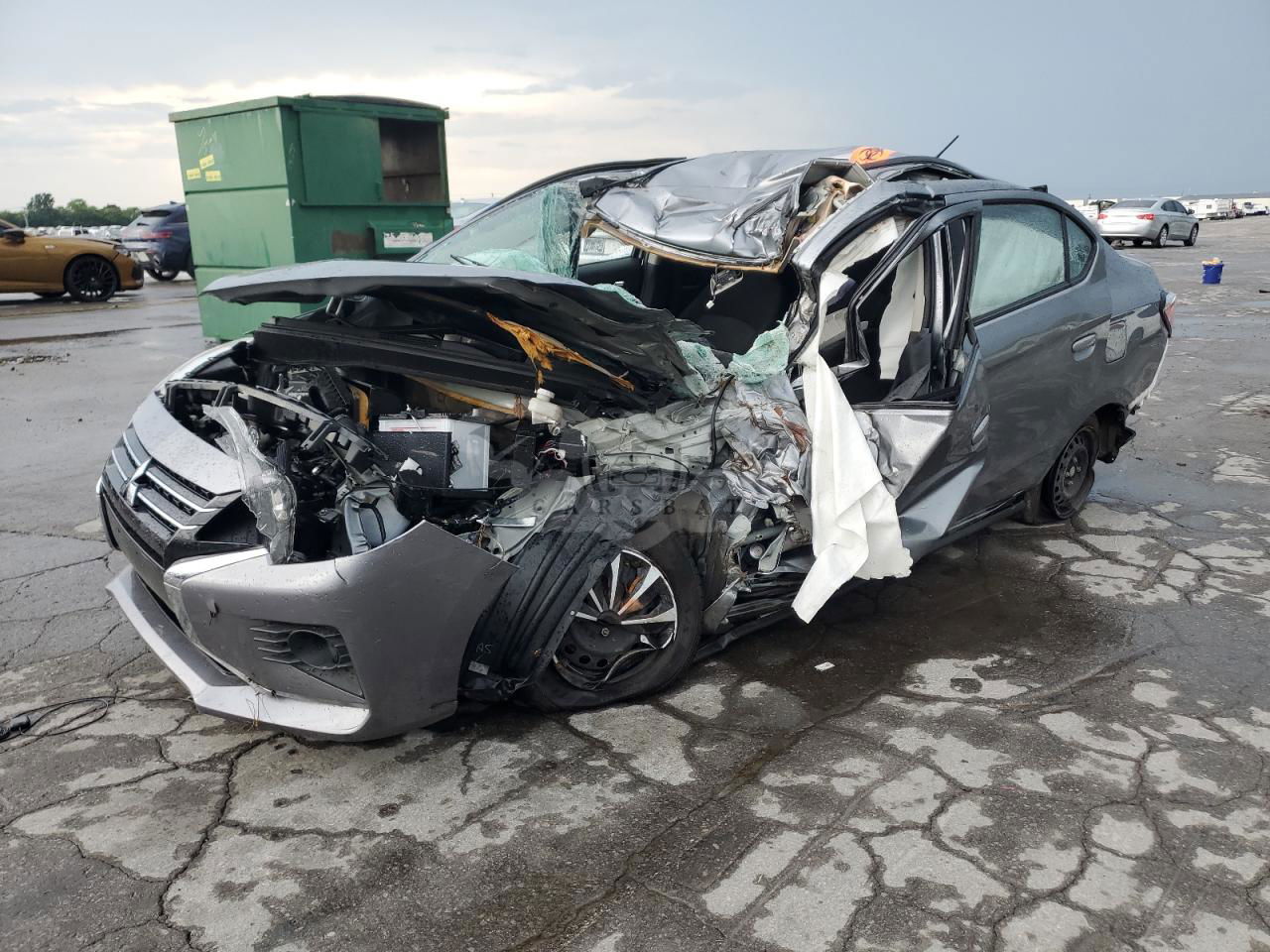 Mitsubishi Mirage G4 ES 1.2L  3 2022