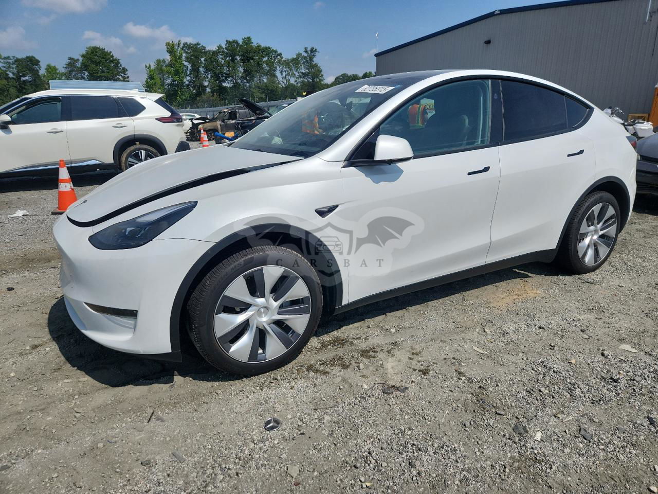 Tesla Model Y 2024