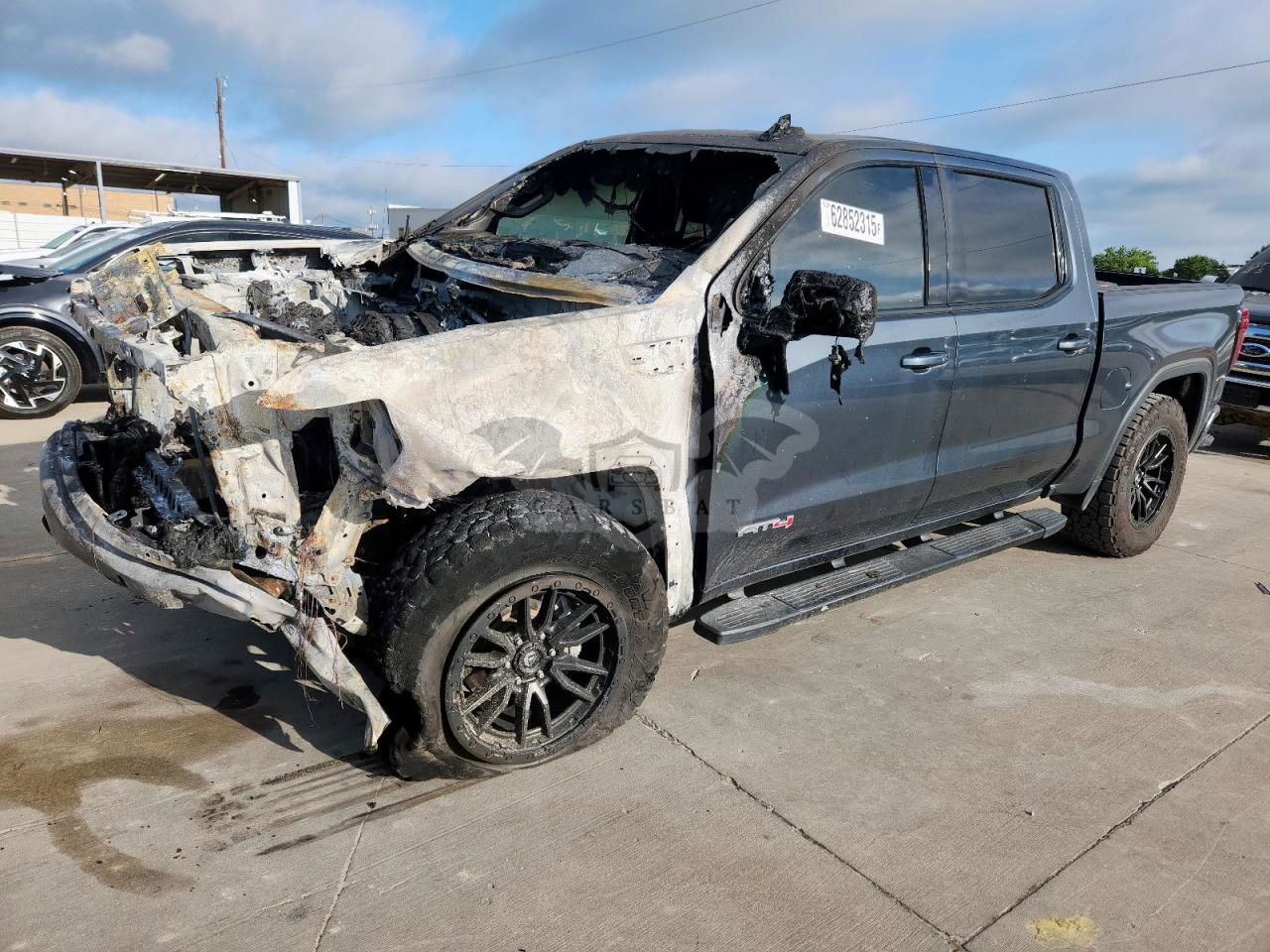 GMC Sierra K1500 AT4 6.2L  8 2019
