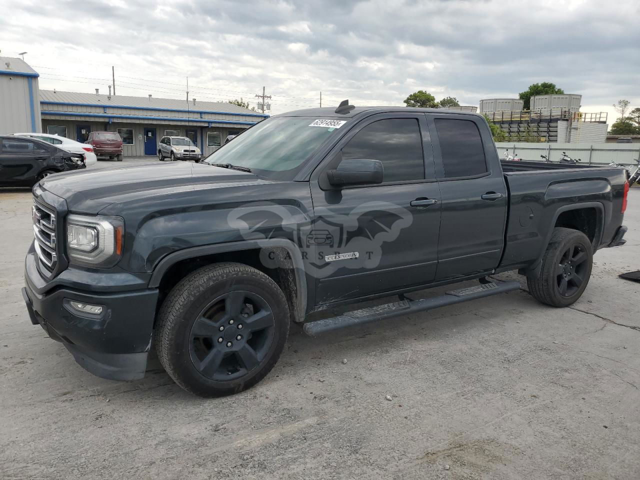 GMC Sierra C1500 SLE 5.3L  8 2017