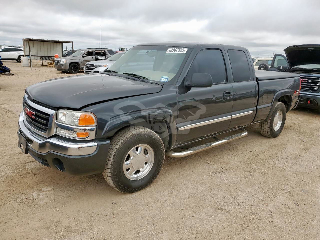 GMC Sierra K1500 5.3L  8 2003
