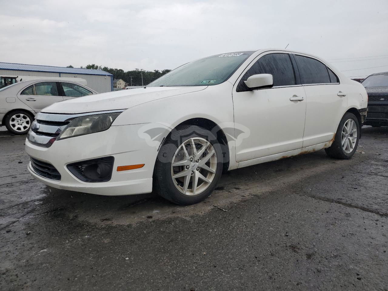 Ford Fusion SE 2.5L  4 2010