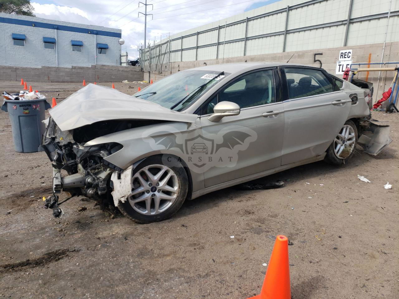 Ford Fusion SE 2.5L  4 2015