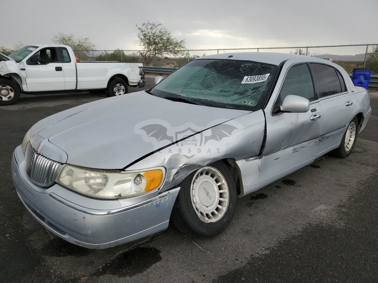 Lincoln Town Car EXECUTIVE 4.6L  8 2001
