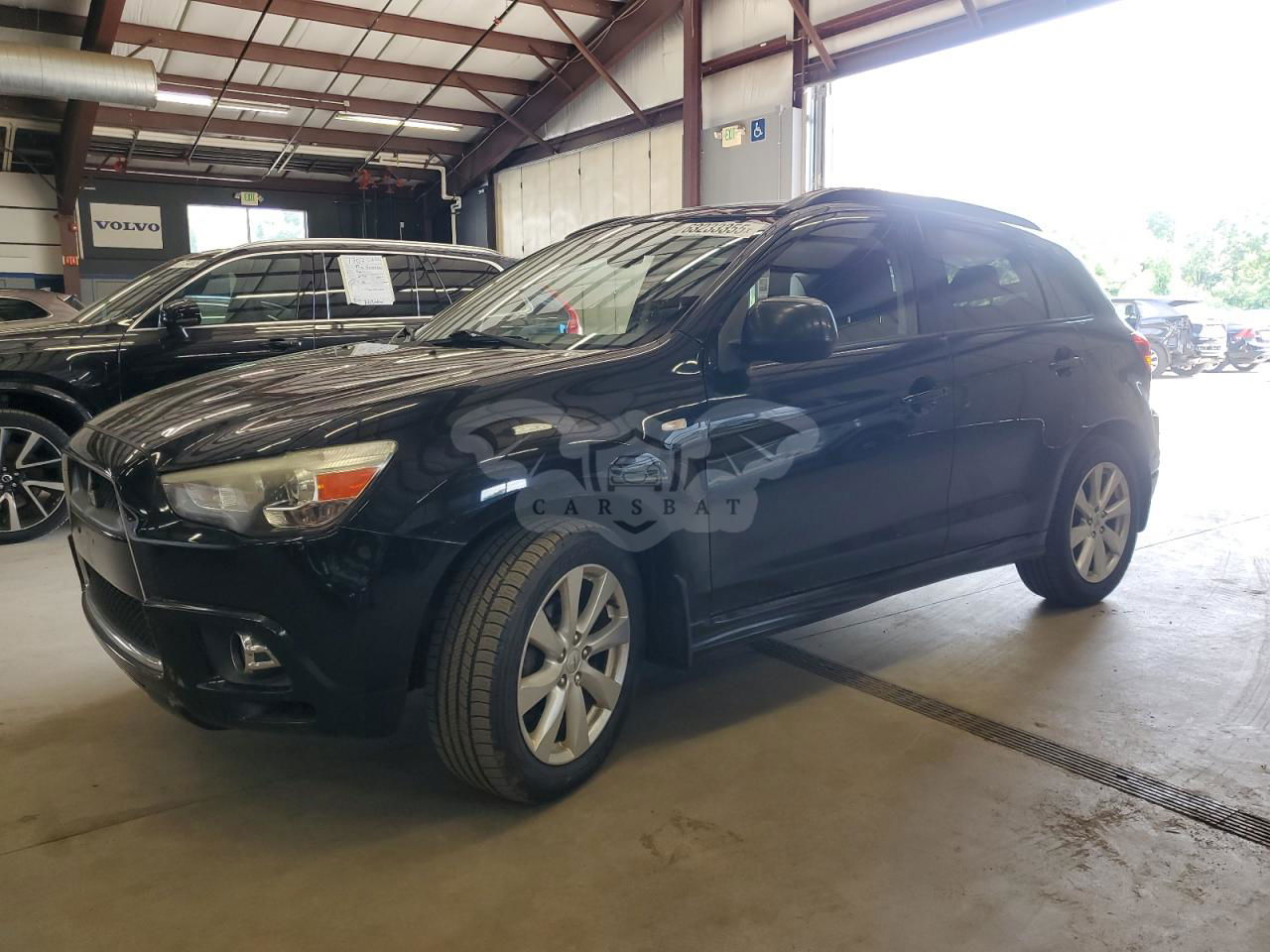 Mitsubishi Outlander SE 2.0L  4 2012