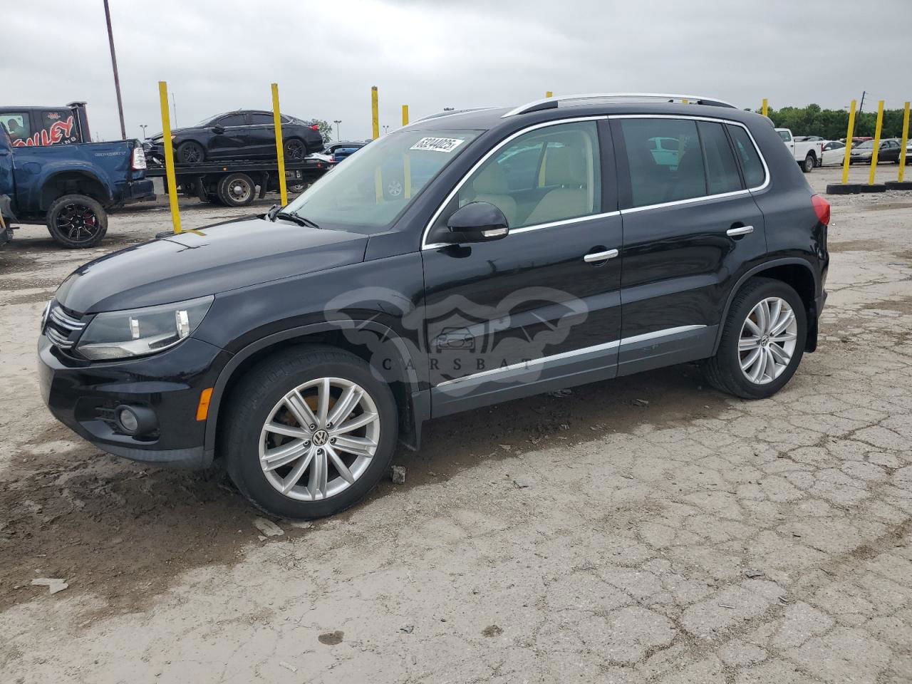Volkswagen Tiguan S 2.0L  4 2012