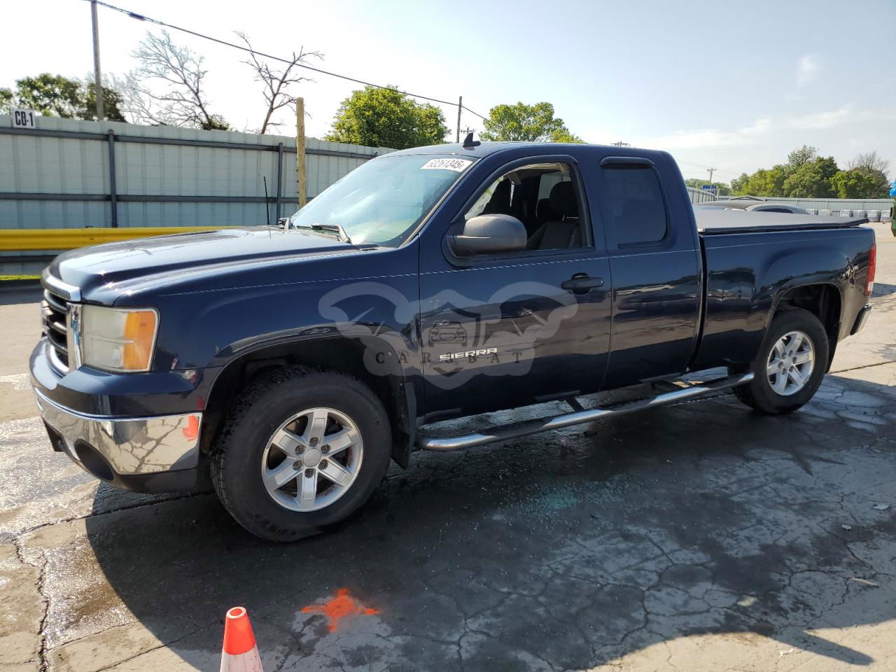 GMC Sierra K1500 SLE 5.3L  8 2011