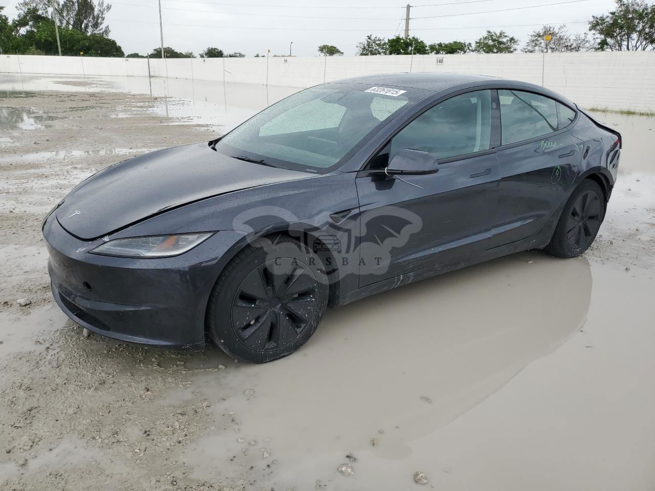 Tesla Model 3 2024