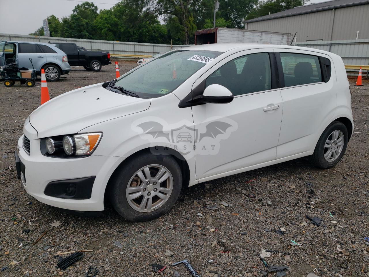 Chevrolet Aveo (Sonic) LT 1.8L  4 2015