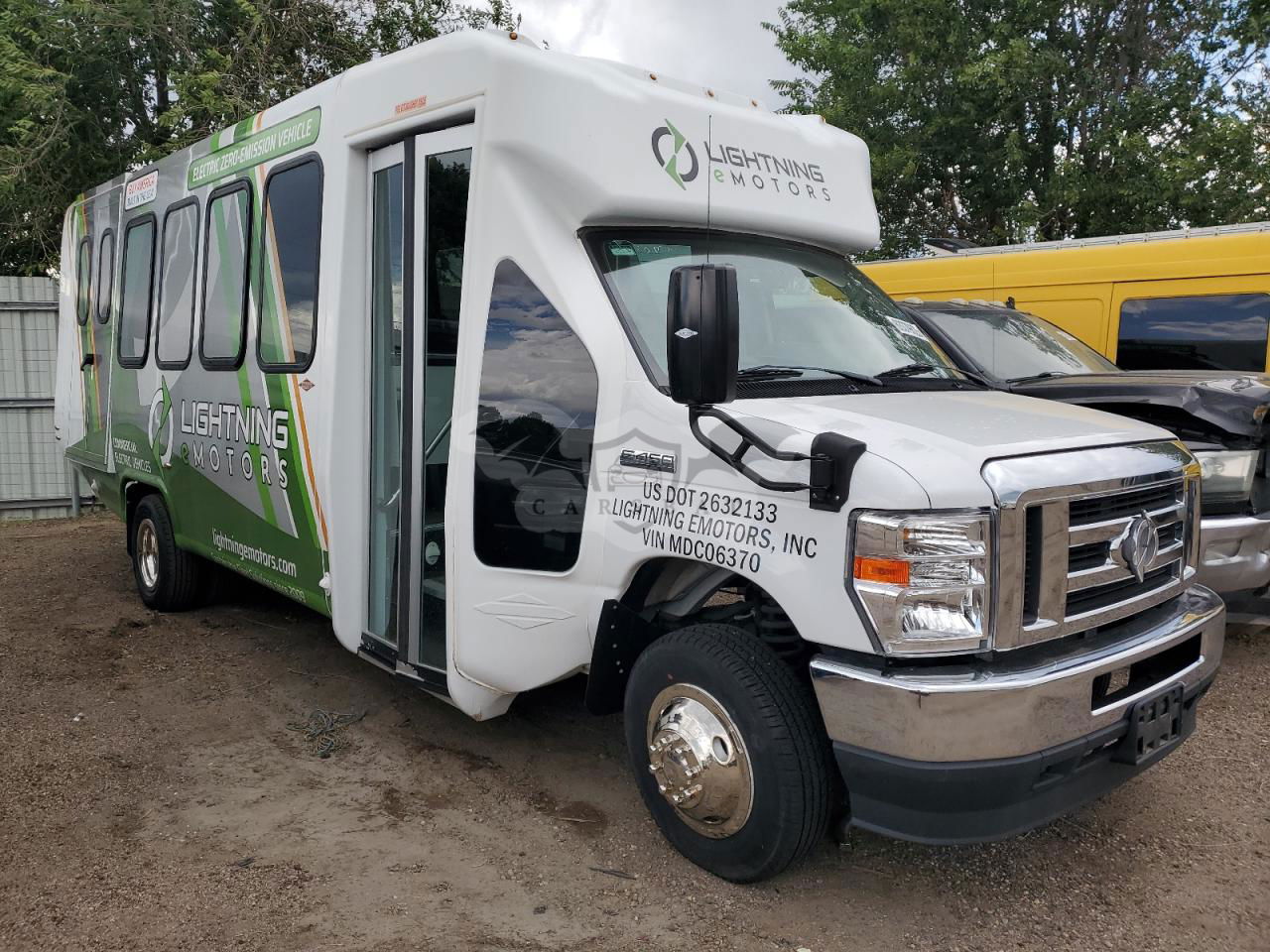 Ford Econoline E450 SUPER DUTY CUTAWAY VAN 7.3L  8 2021
