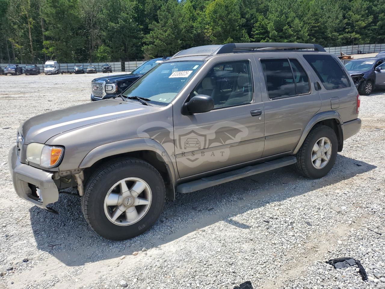 Nissan Pathfinder LE 3.5L  6 2002