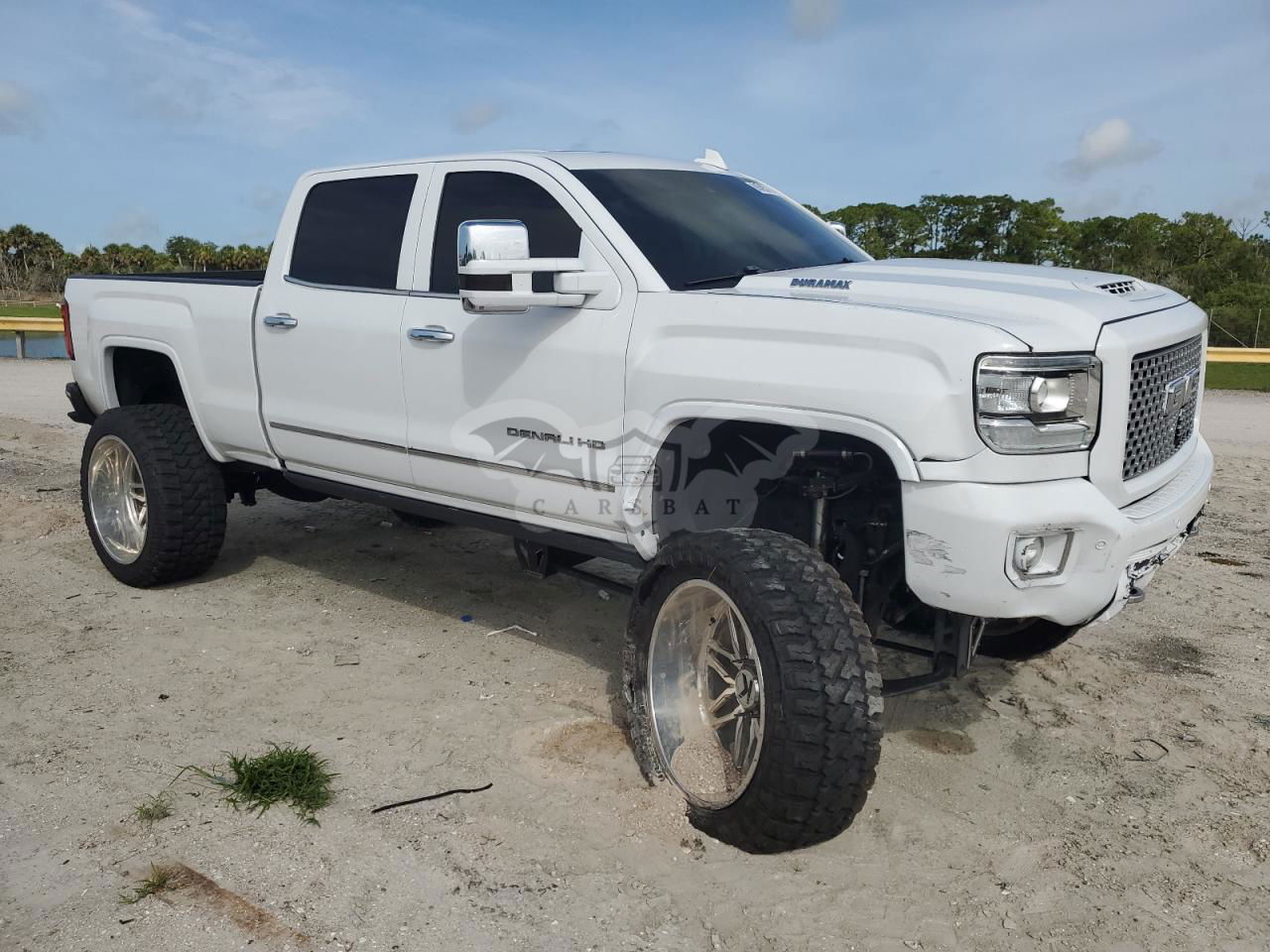 GMC Sierra K2500 DENALI 6.6L  8 2017