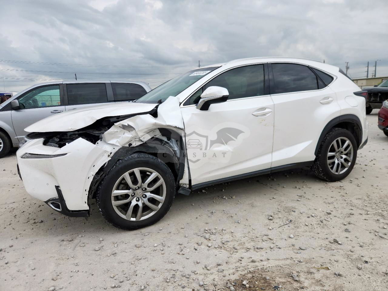 Lexus NX 200T BASE 2.0L  4 2016
