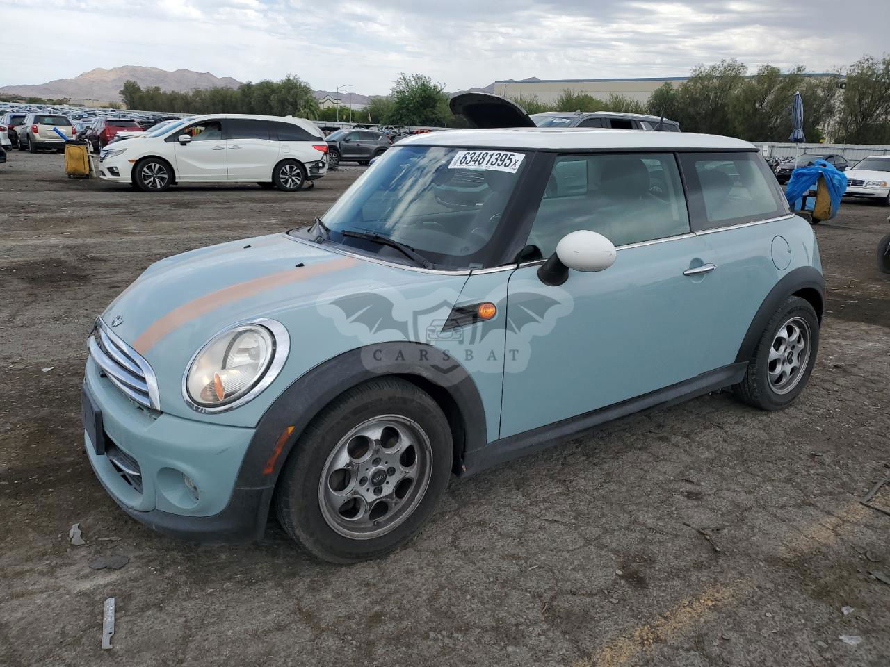 Mini Cooper 1.6L  4 2013