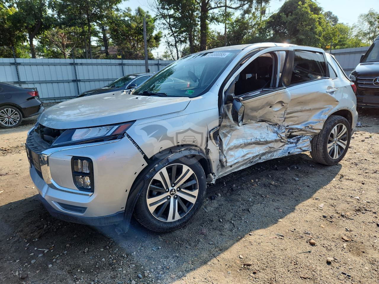 Mitsubishi Outlander SE 2.0L  4 2021
