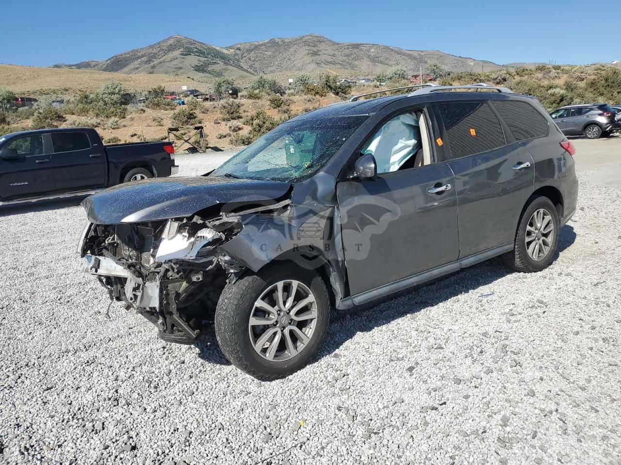 Nissan Pathfinder S 3.5L  6 2015