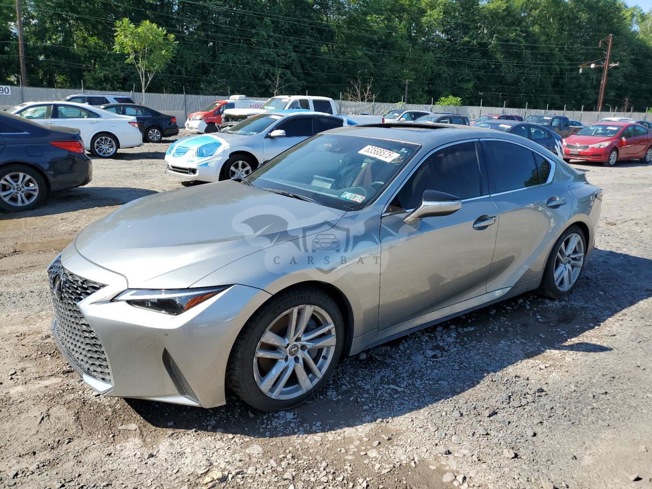 Lexus IS 300 2.0L  4 2021