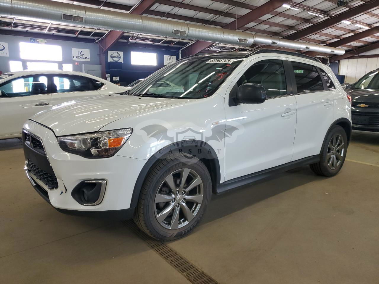 Mitsubishi Outlander LE 2.0L  4 2013