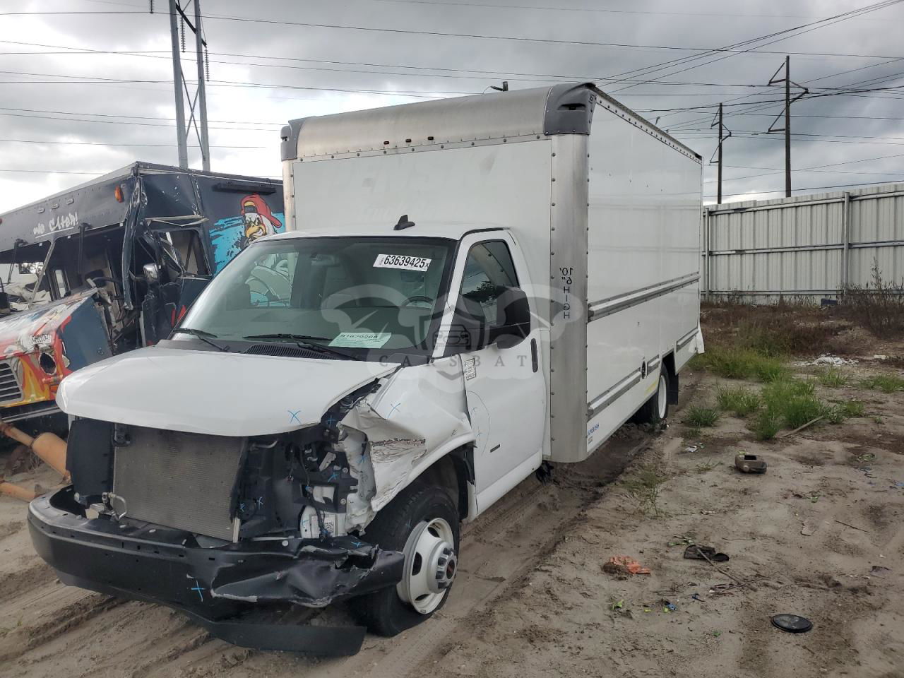 GMC Savana CUTAWAY G3500 6.6L  8 2023