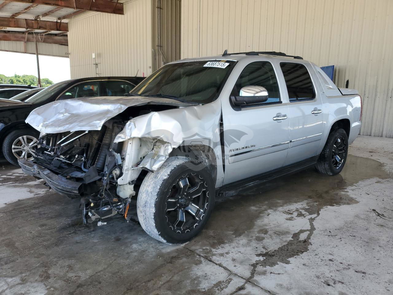 Chevrolet Avalanche LTZ 5.3L  8 2012