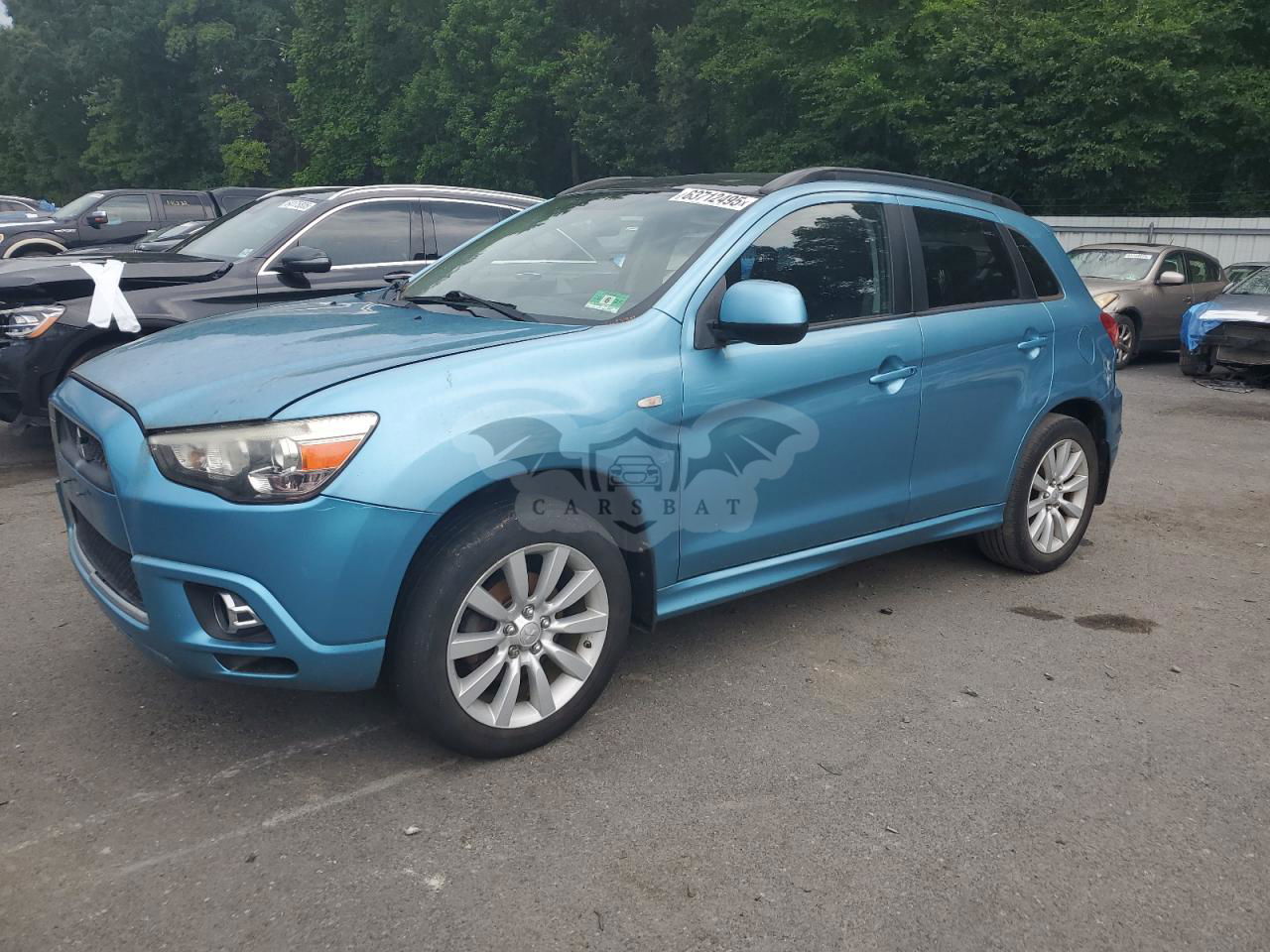 Mitsubishi Outlander SE 2.0L  4 2011