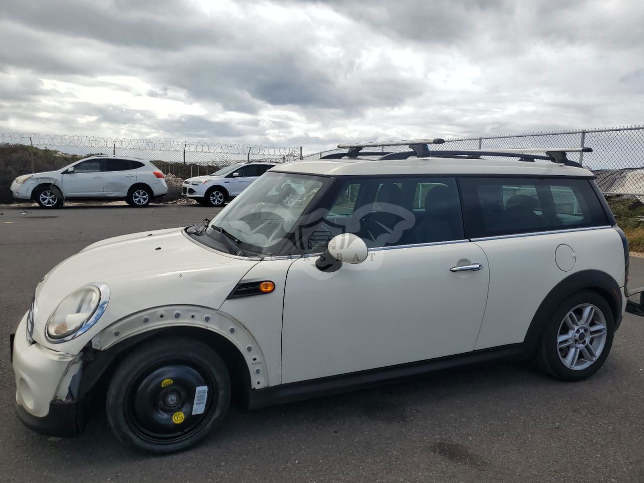 Mini Cooper CLUBMAN 1.6L  4 2011