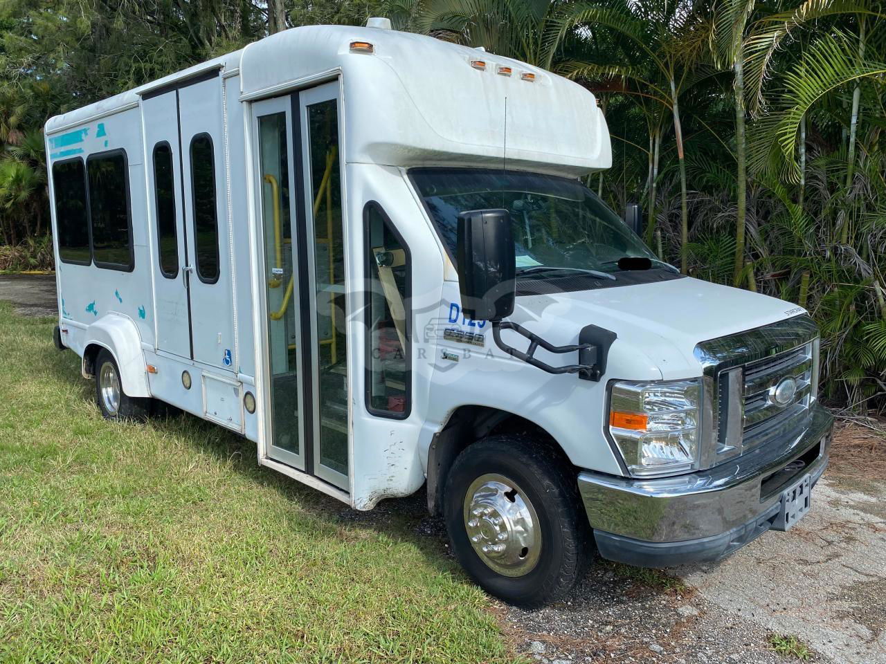 Ford Econoline E350 SUPER DUTY CUTAWAY VAN 5.4L  8 2014