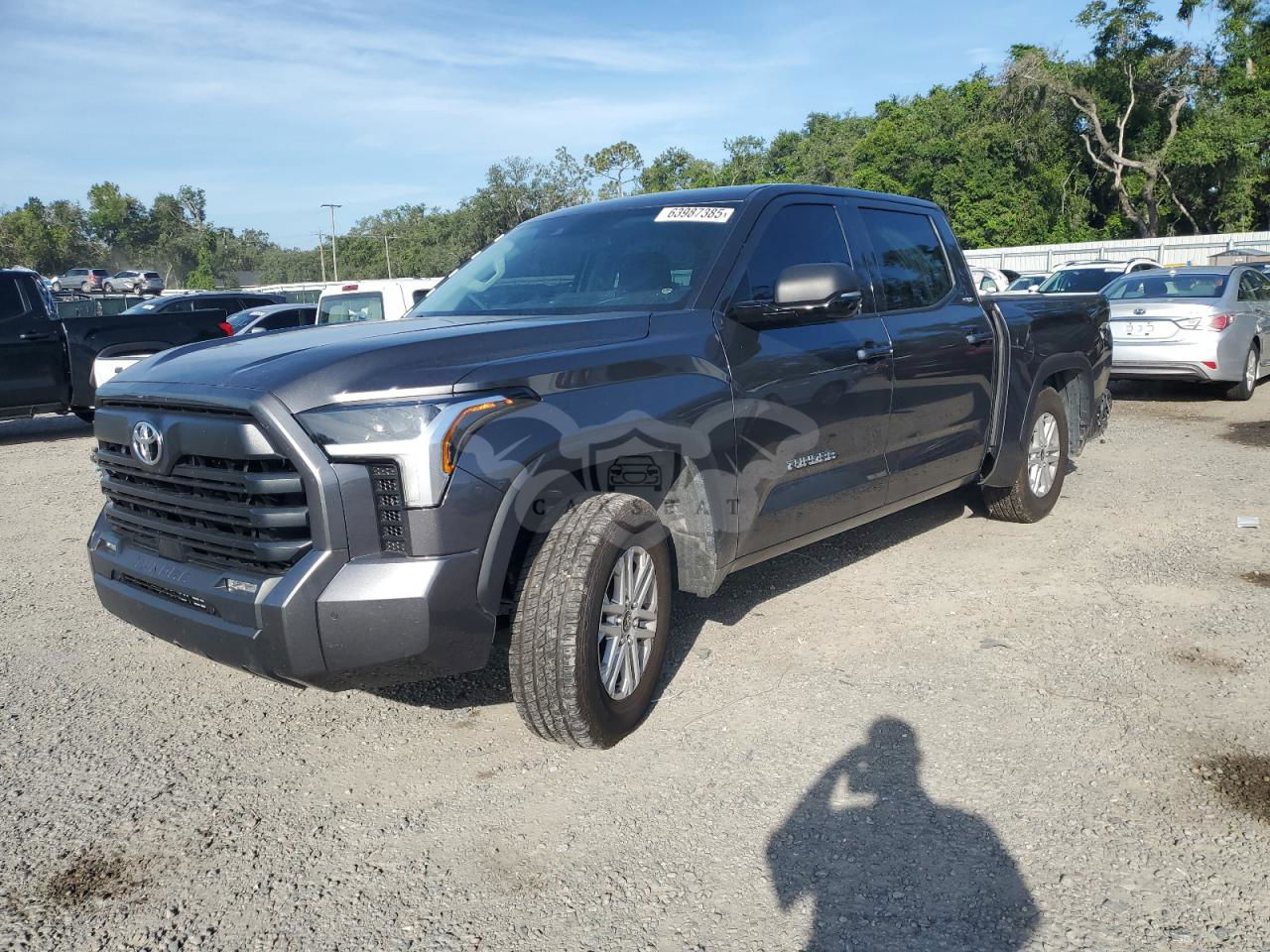 Toyota Tundra CREWMAX SR 3.4L  6 2023