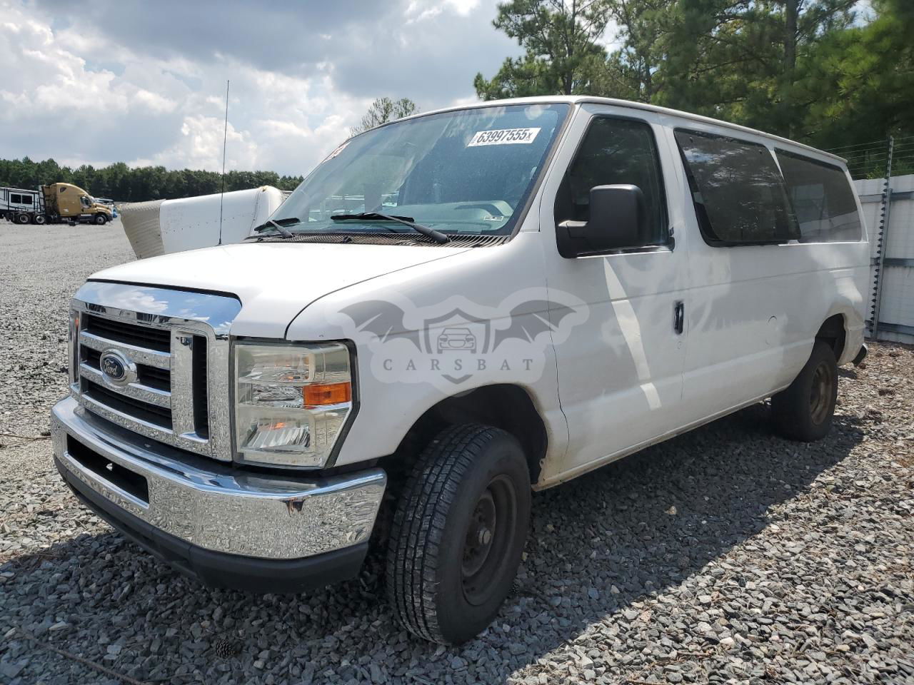 Ford Econoline E350 SUPER DUTY WAGON 5.4L  8 2011