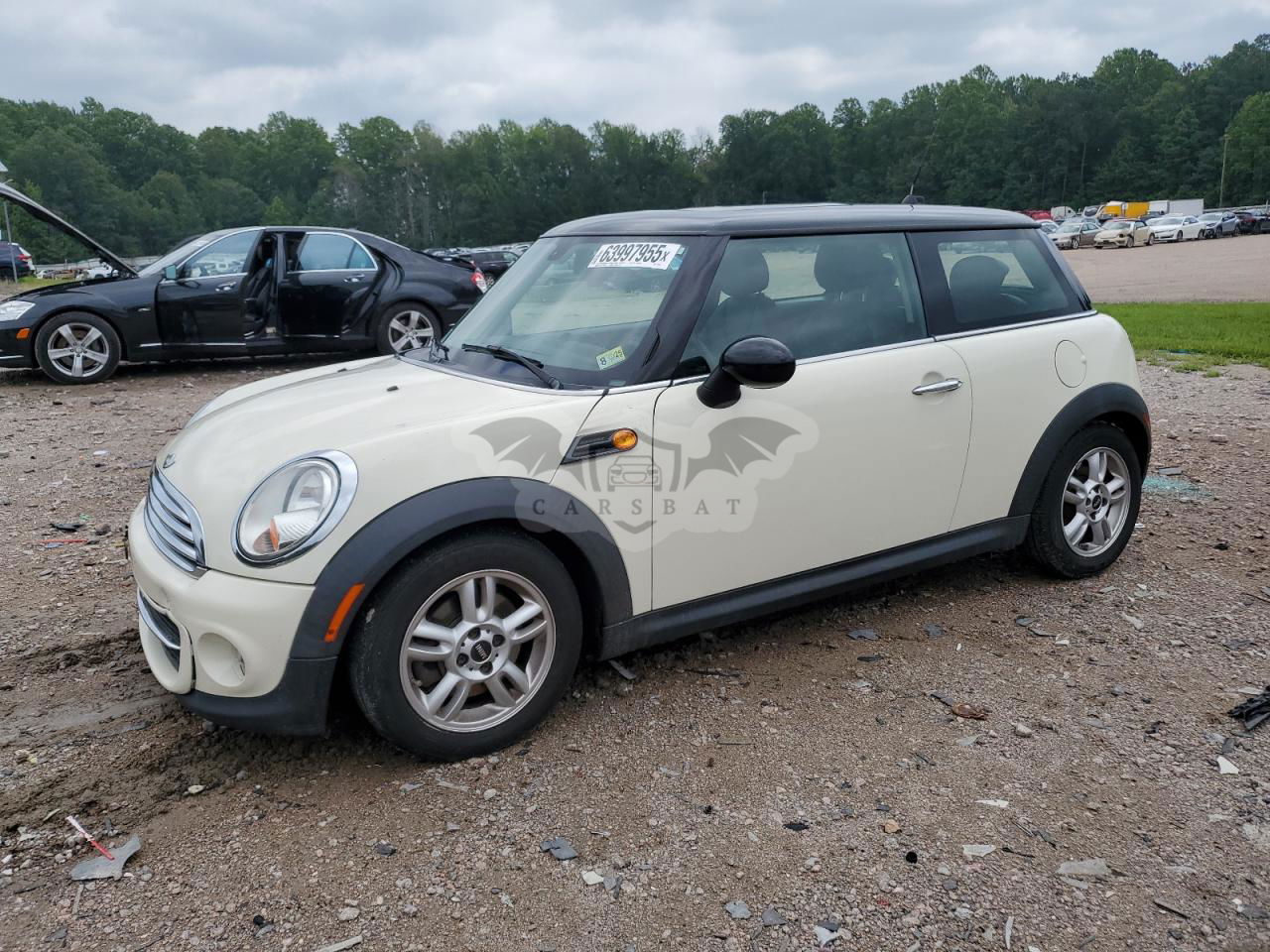 Mini Cooper 1.6L  4 2013