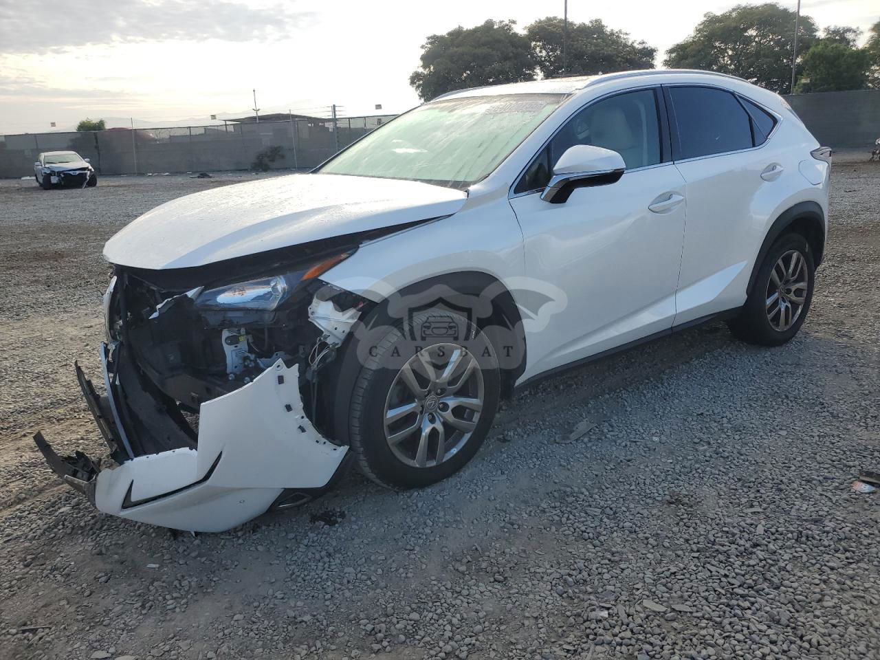 Lexus NX 200T 2.0L  4 2015