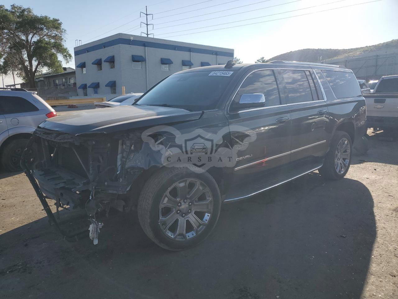 GMC Yukon DENALI 6.2L  8 2016