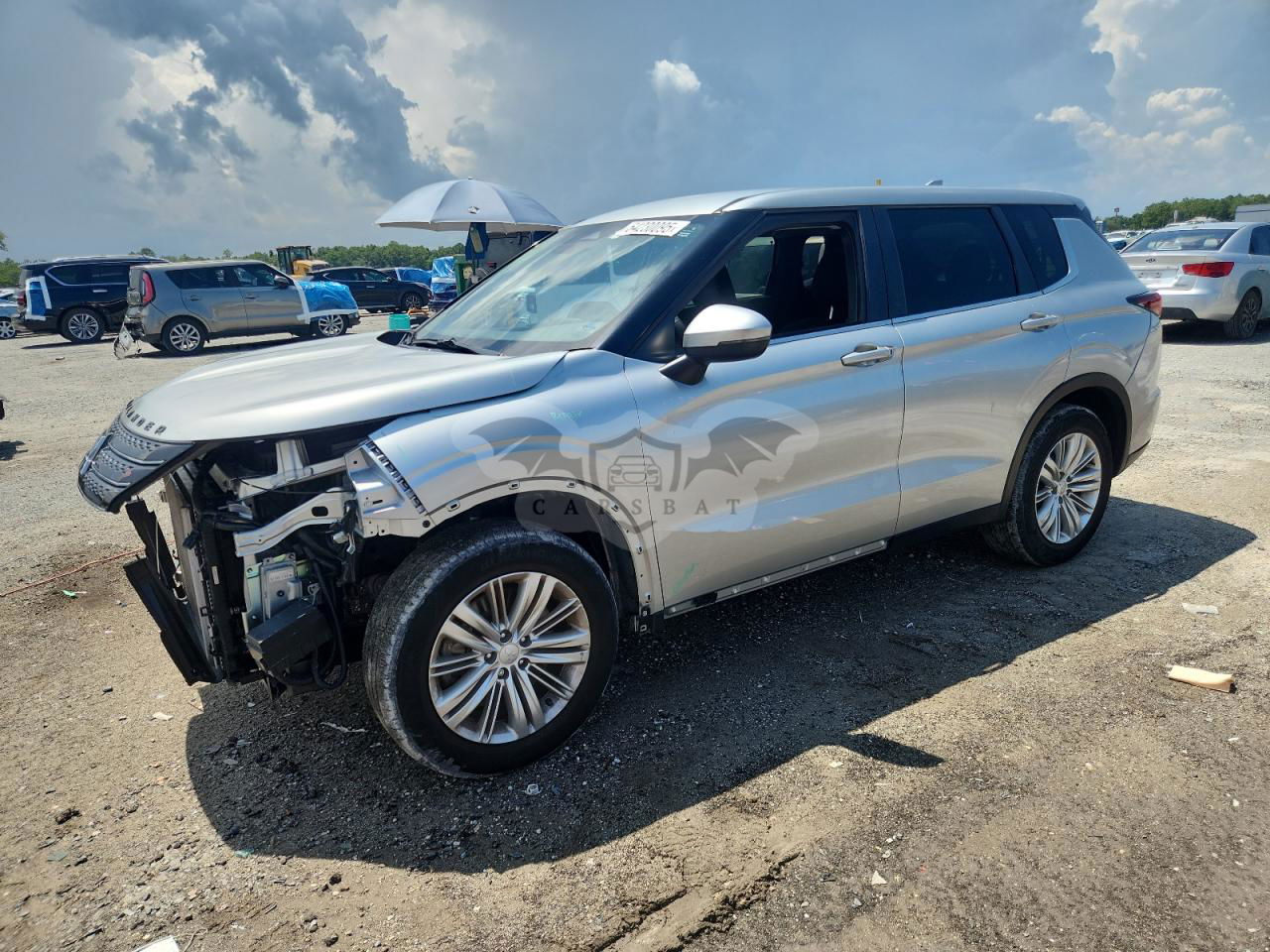 Mitsubishi Outlander ES 2.5L  4 2023