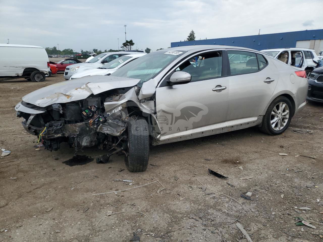 Kia Cadenza LX 2.4L  4 2013