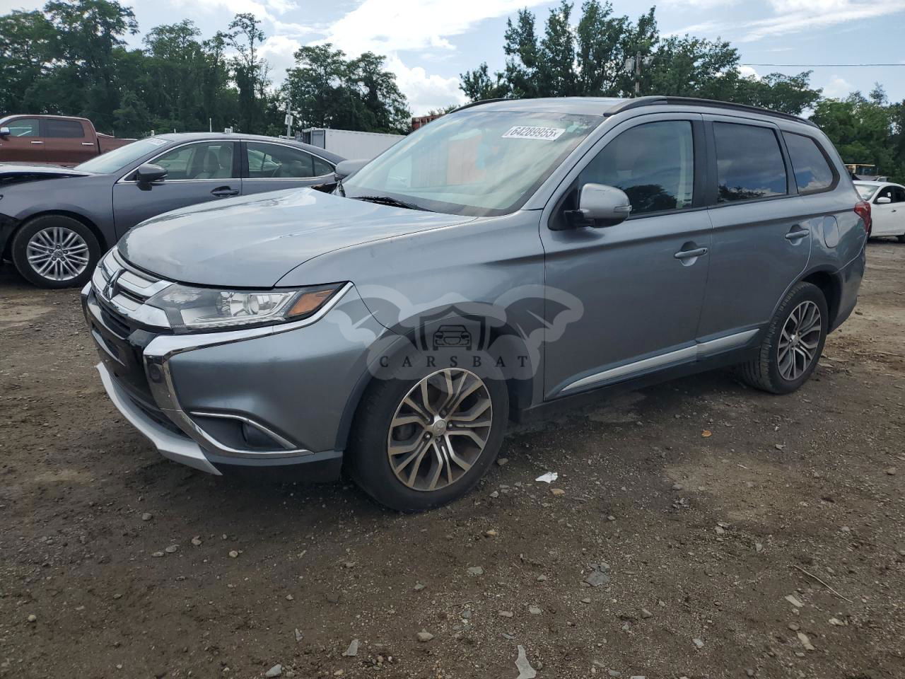 Mitsubishi Outlander SE 2.4L  4 2016