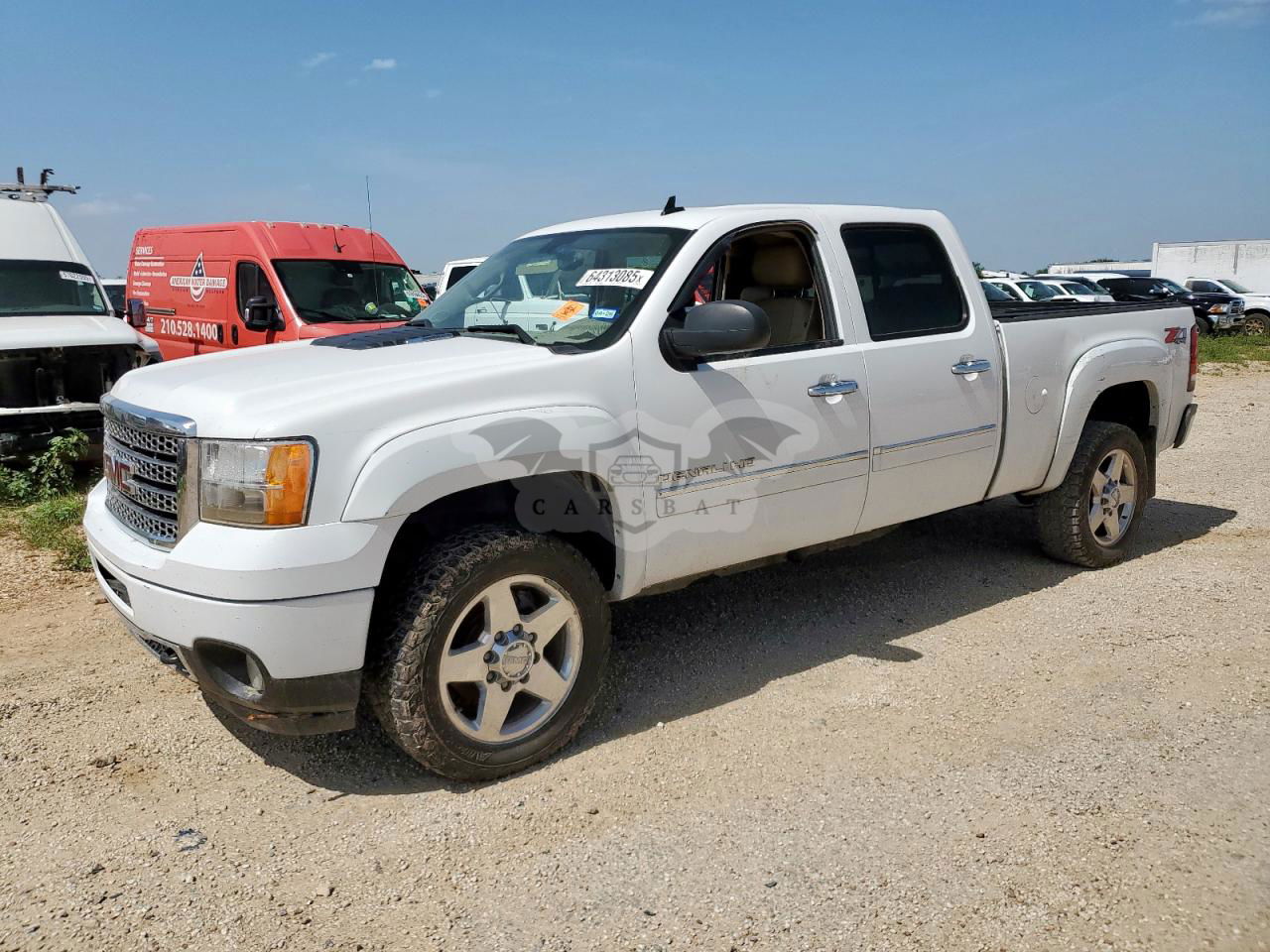 GMC Sierra K2500 DENALI 6.6L  8 2012
