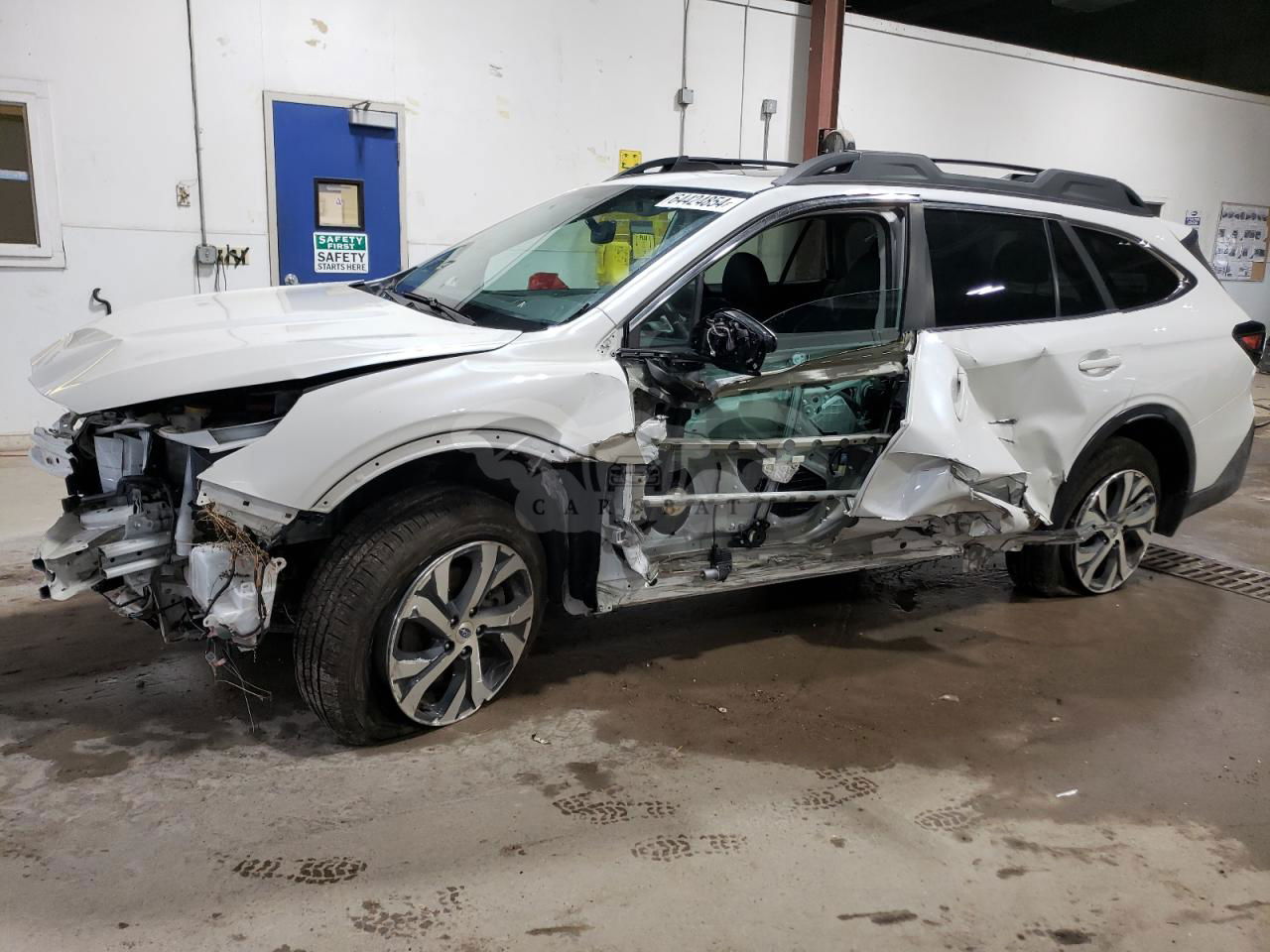 Subaru Outback LIMITED 2.5L  4 2020