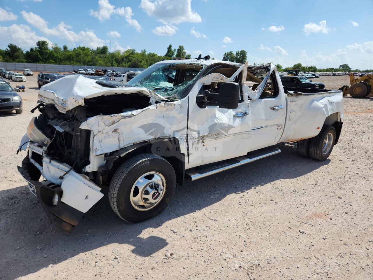 GMC Sierra K3500 DENALI 6.0L  8 2013