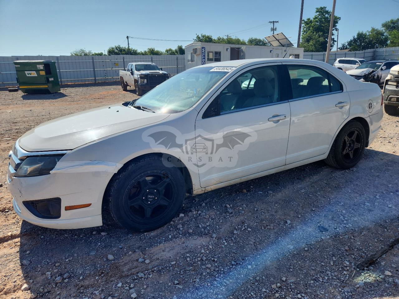 Ford Fusion SE 2.5L  4 2010