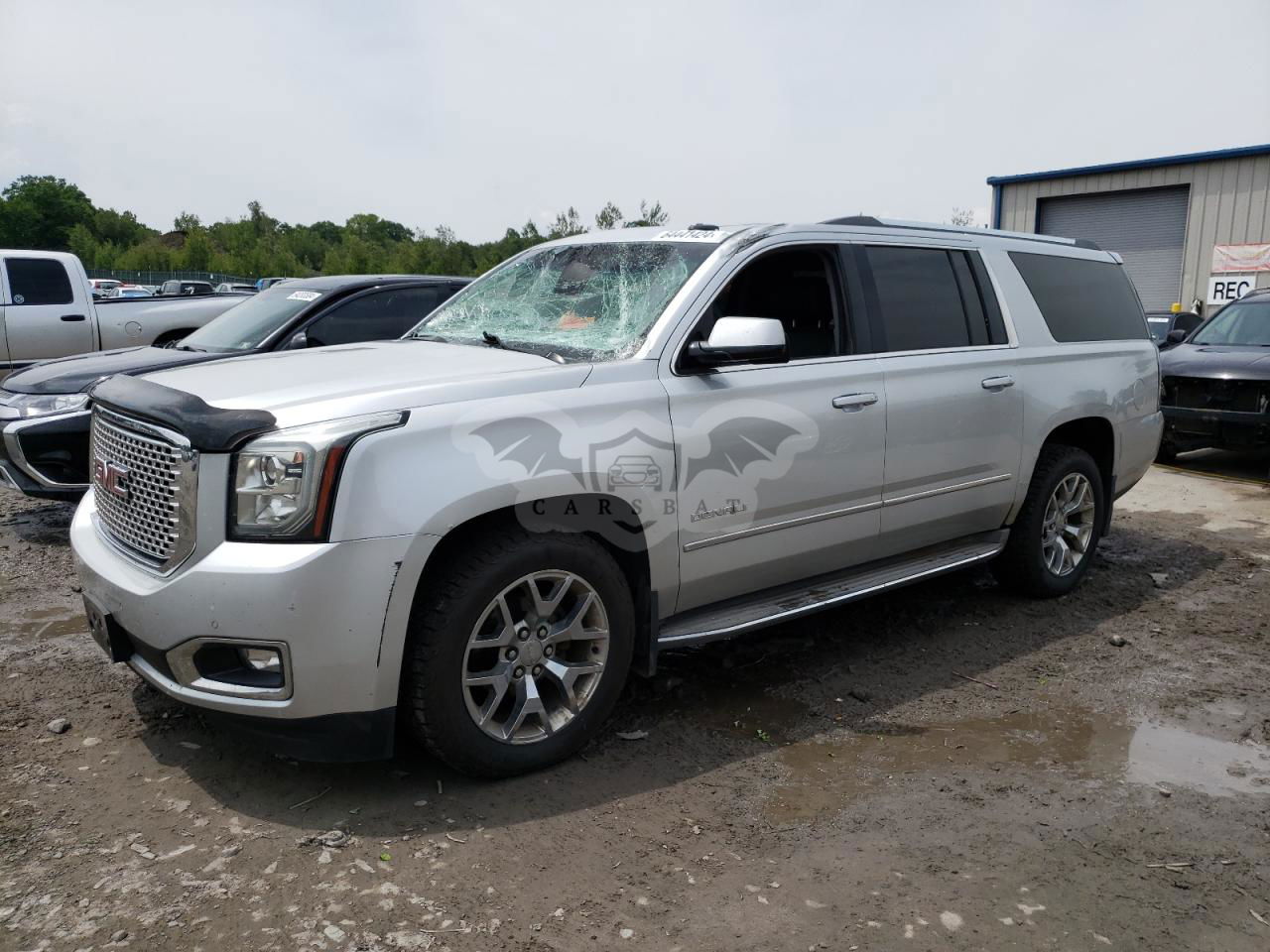 GMC Yukon DENALI 6.2L  8 2015