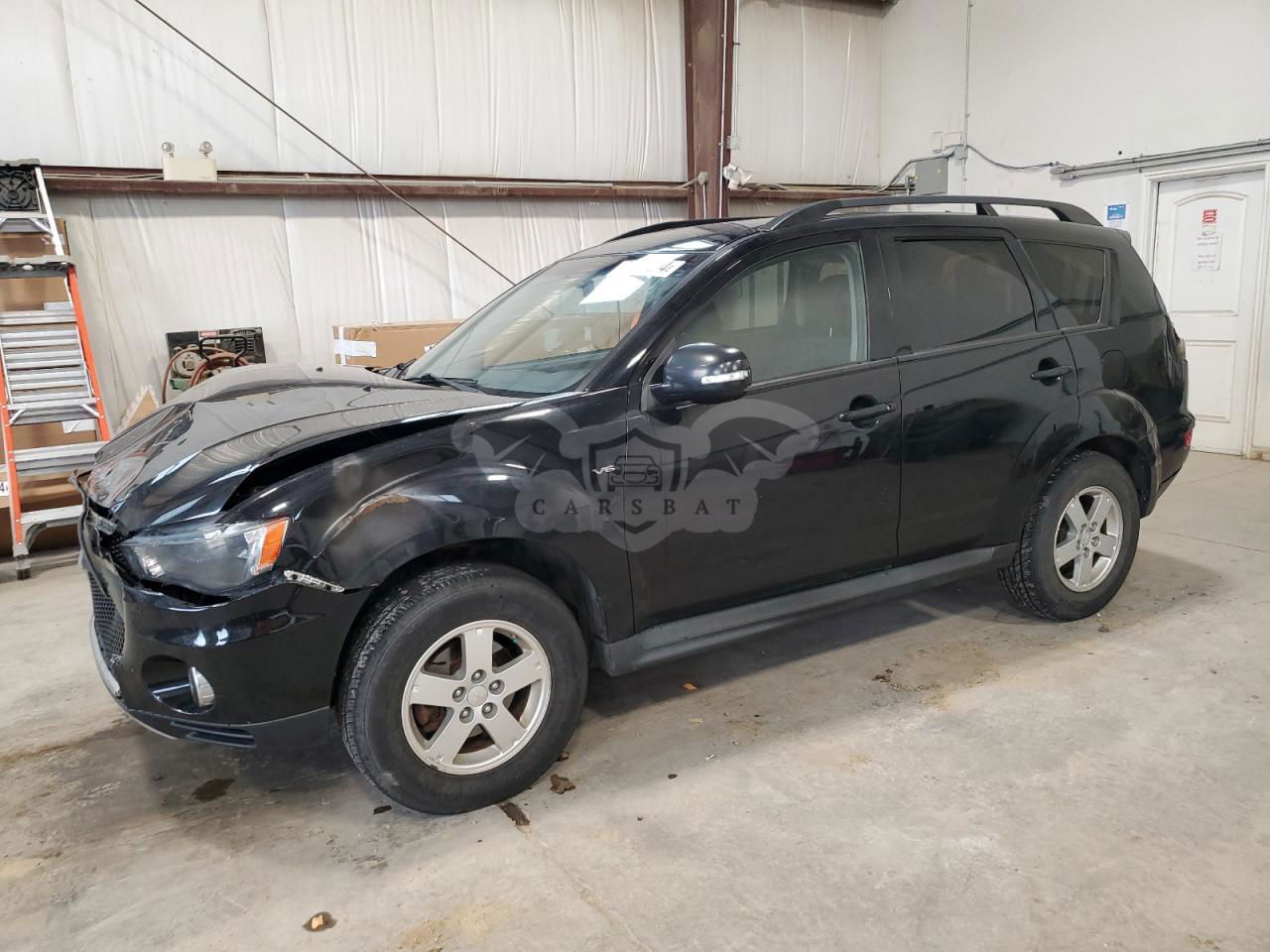 Mitsubishi Outlander SE 3.0L  6 2011