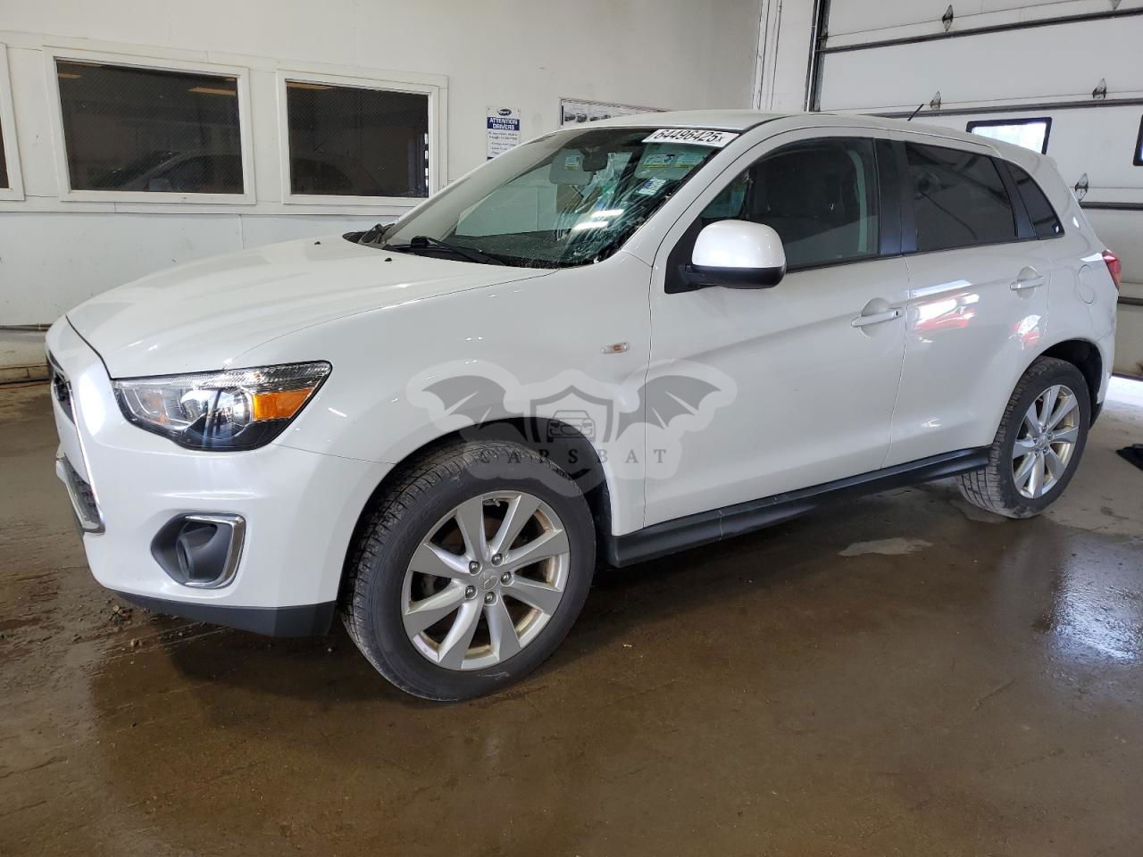 Mitsubishi Outlander ES 2.0L  4 2014