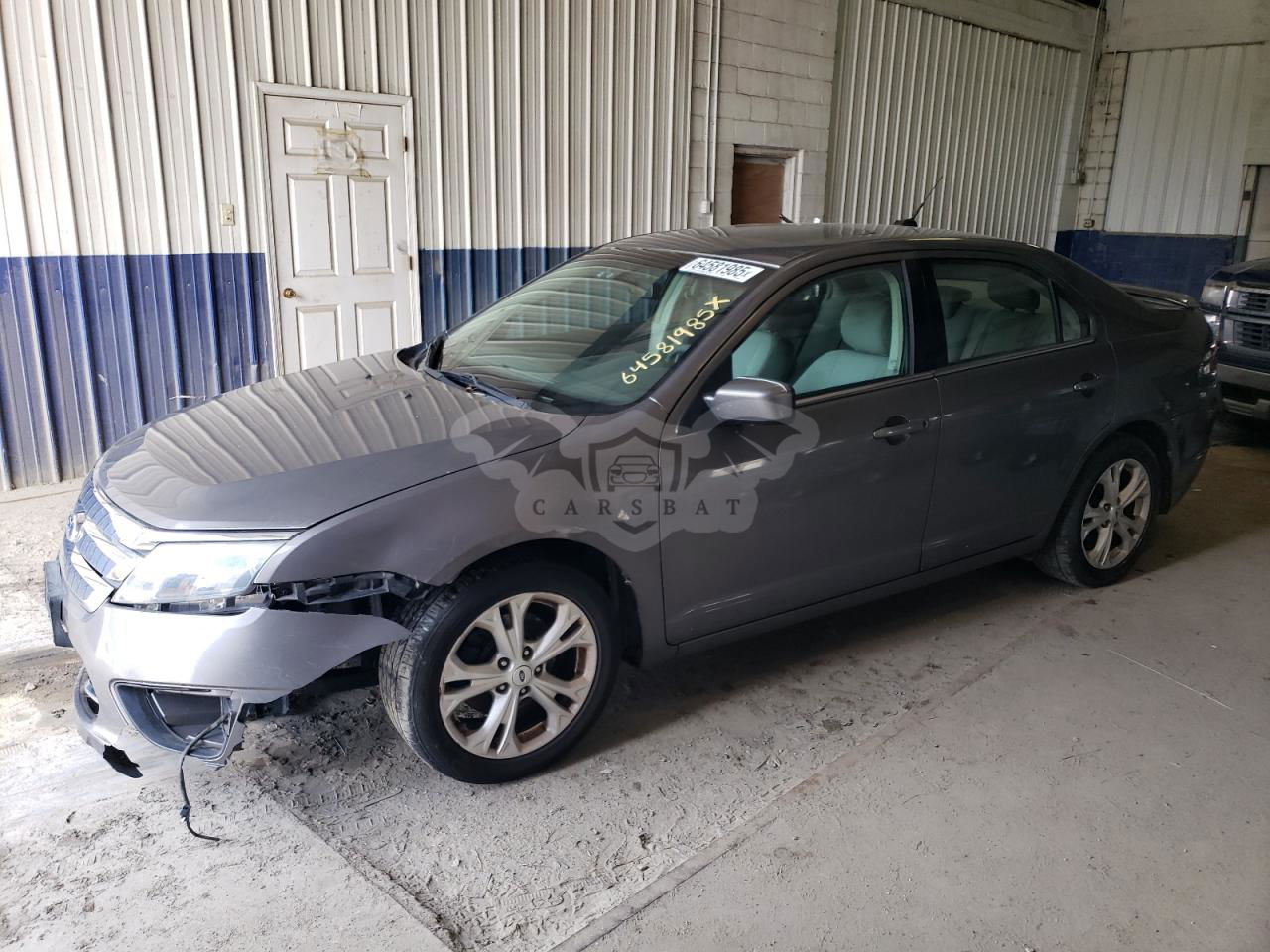 Ford Fusion SE 2.5L  4 2012