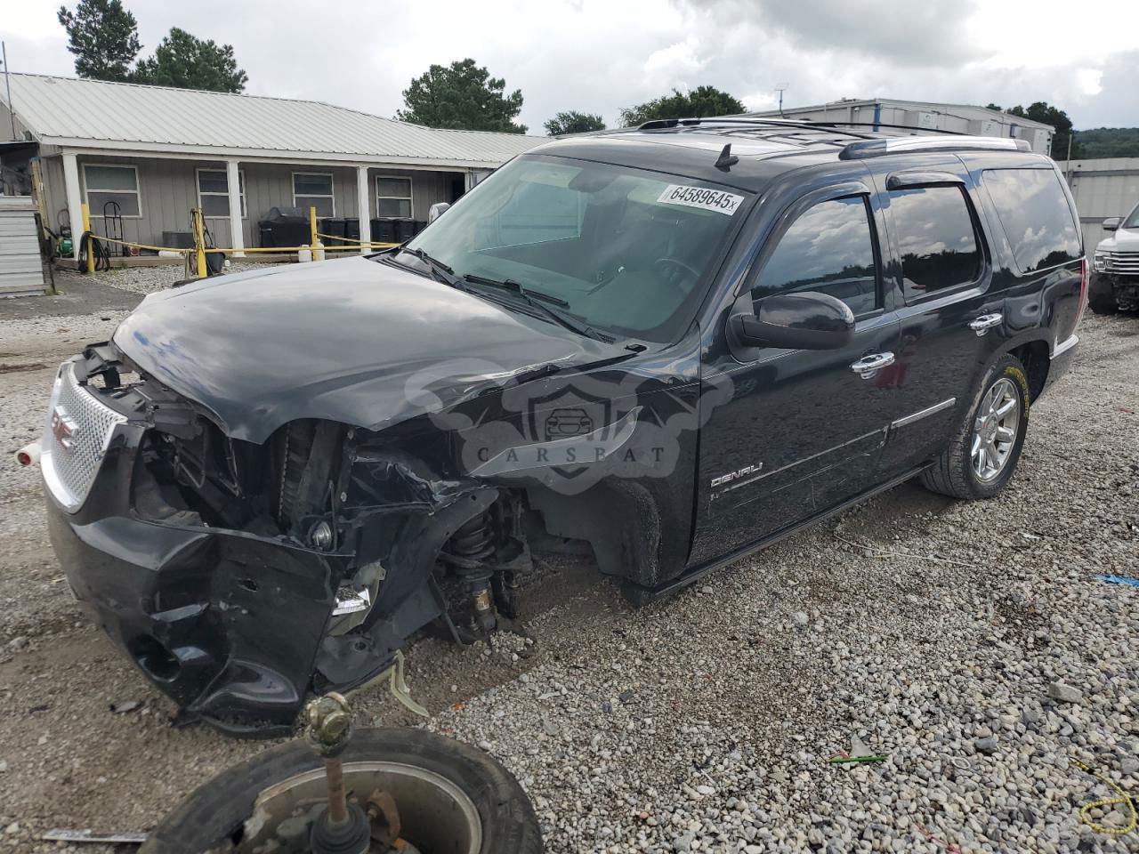GMC Yukon DENALI 6.2L  8 2012