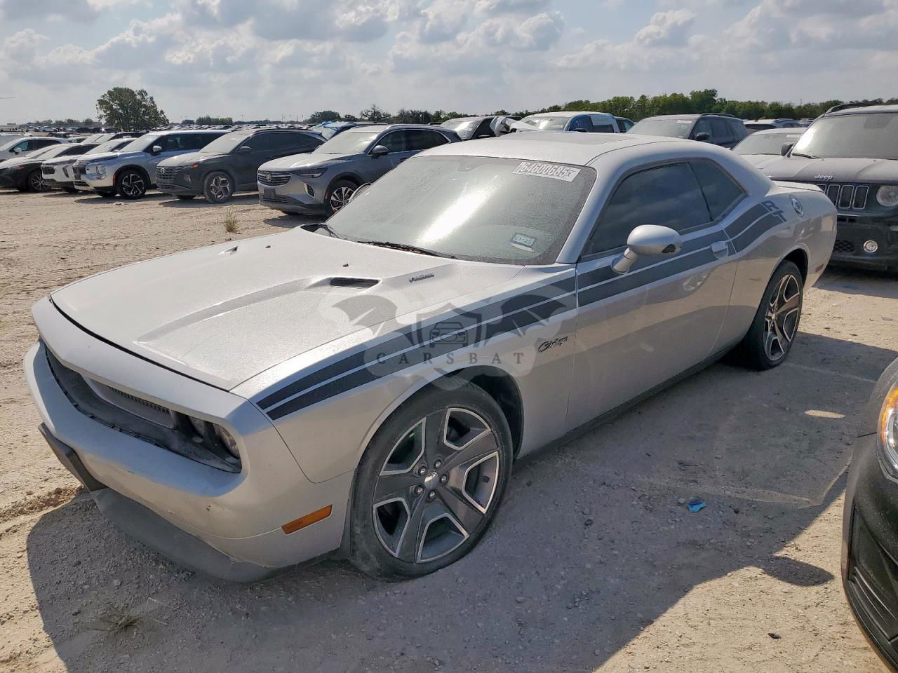 Dodge Challenger R/T 5.7L  8 2012