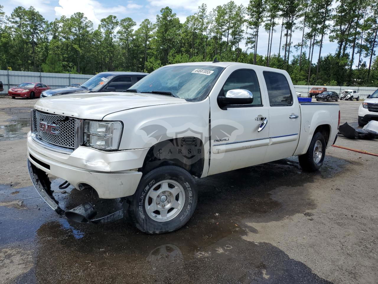 GMC Sierra K1500 DENALI 6.2L  8 2011