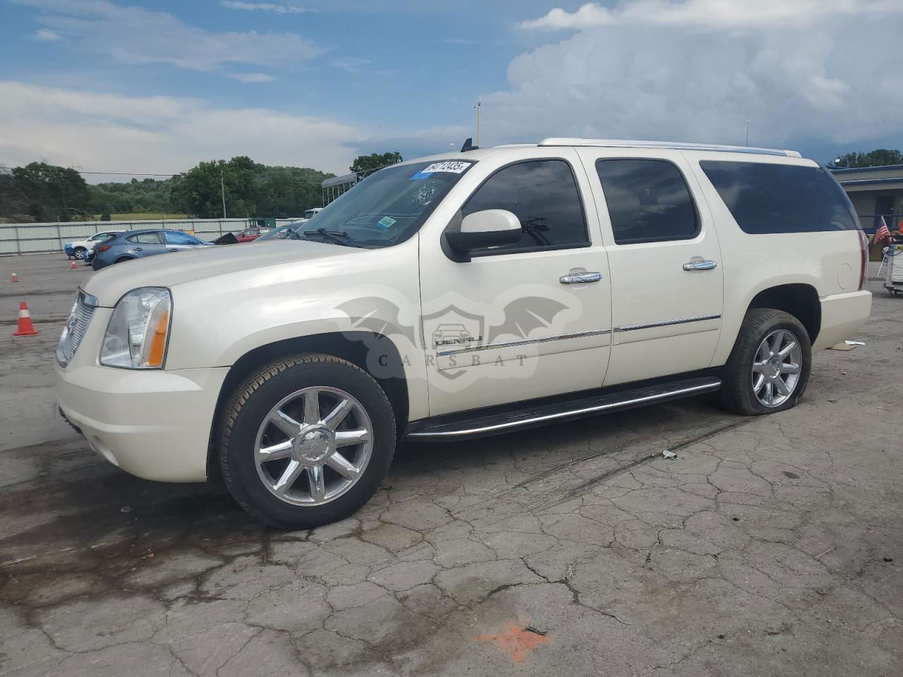 GMC Yukon DENALI 6.2L  8 2014