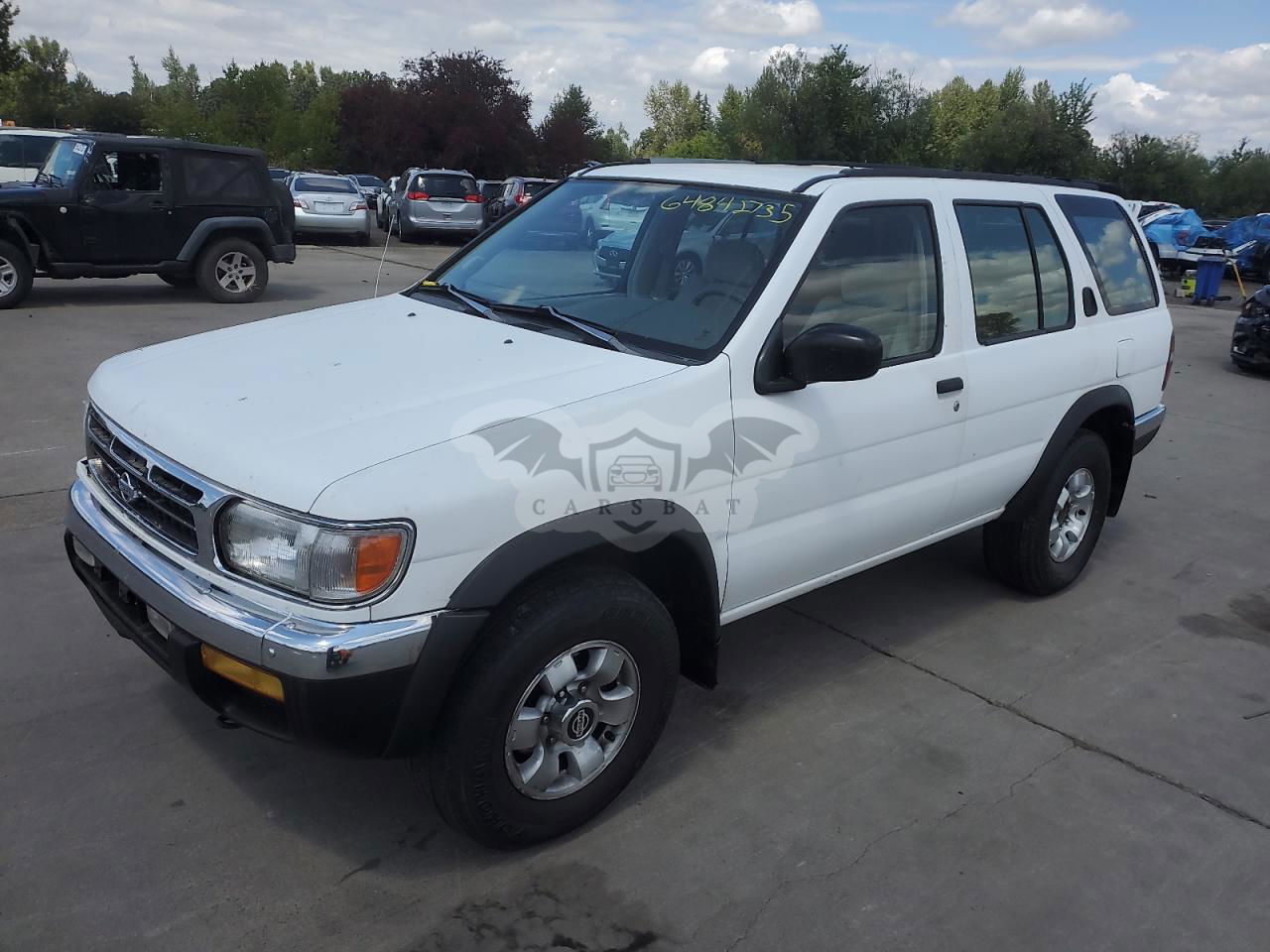 Nissan Pathfinder LE 3.3L  6 1999
