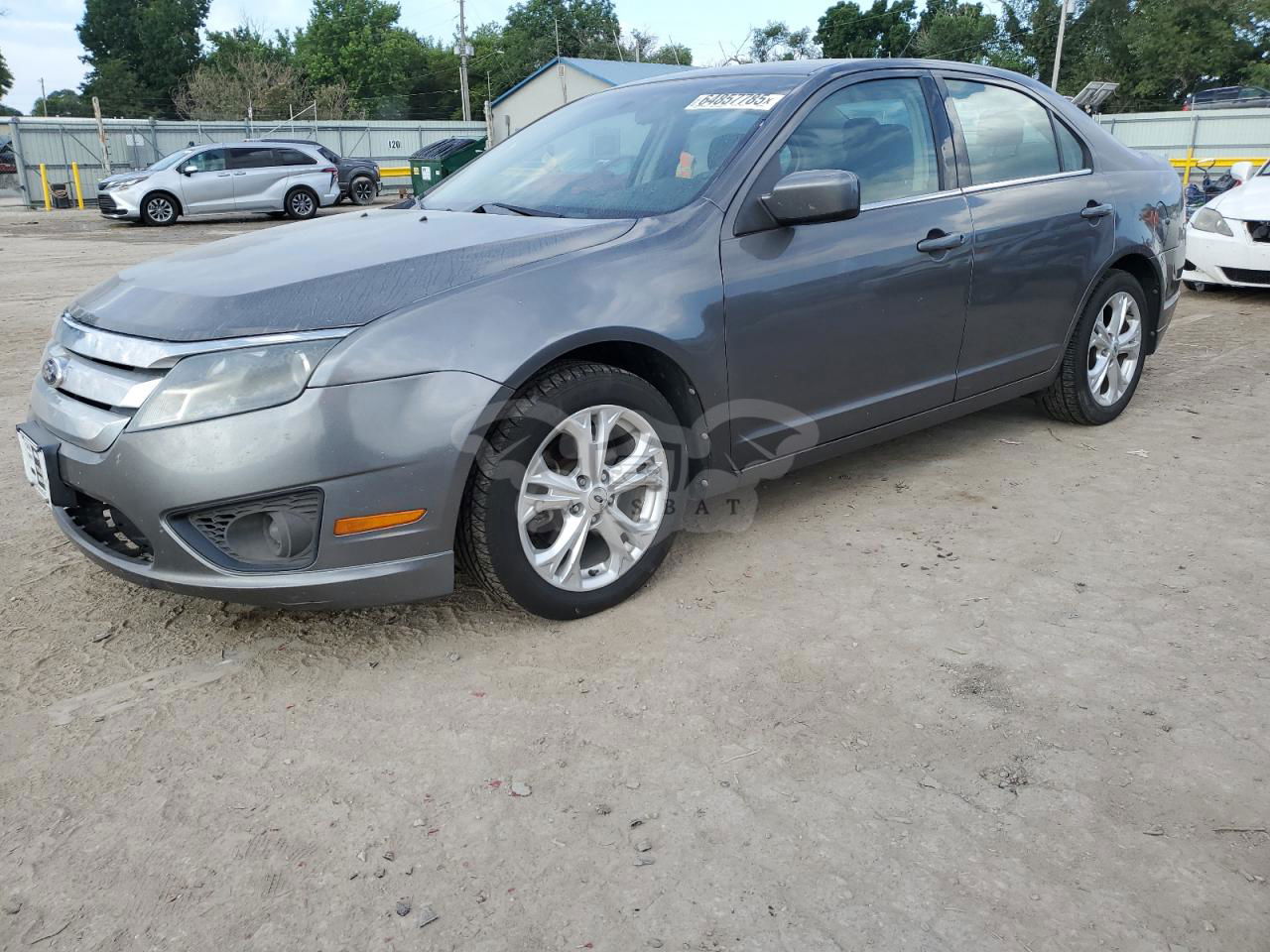 Ford Fusion SE 2.5L  4 2012